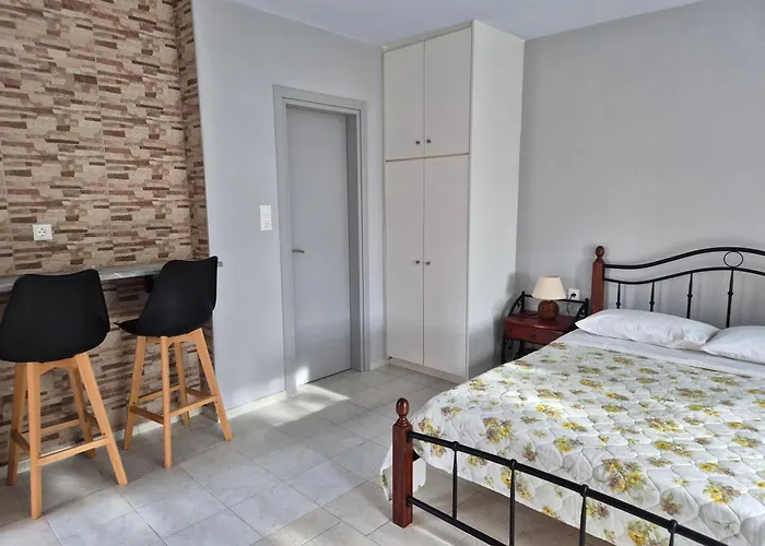 Casa Di Pietro 2 * Farsa